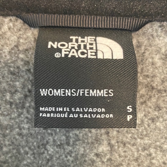 The North Face Charcoal Quarter-Zip Fleece - Picture 2 of 3